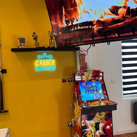 Arcade Jacuzzi, Arcade, Billard, Ping Pong 아파트 *