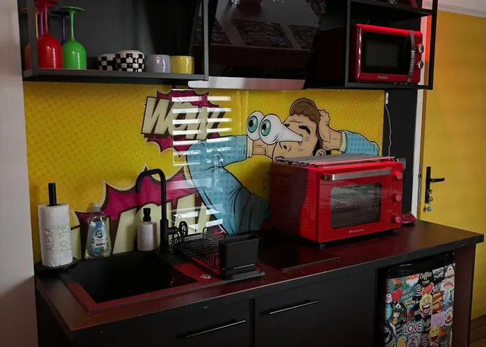 *arcade.room* Magenta